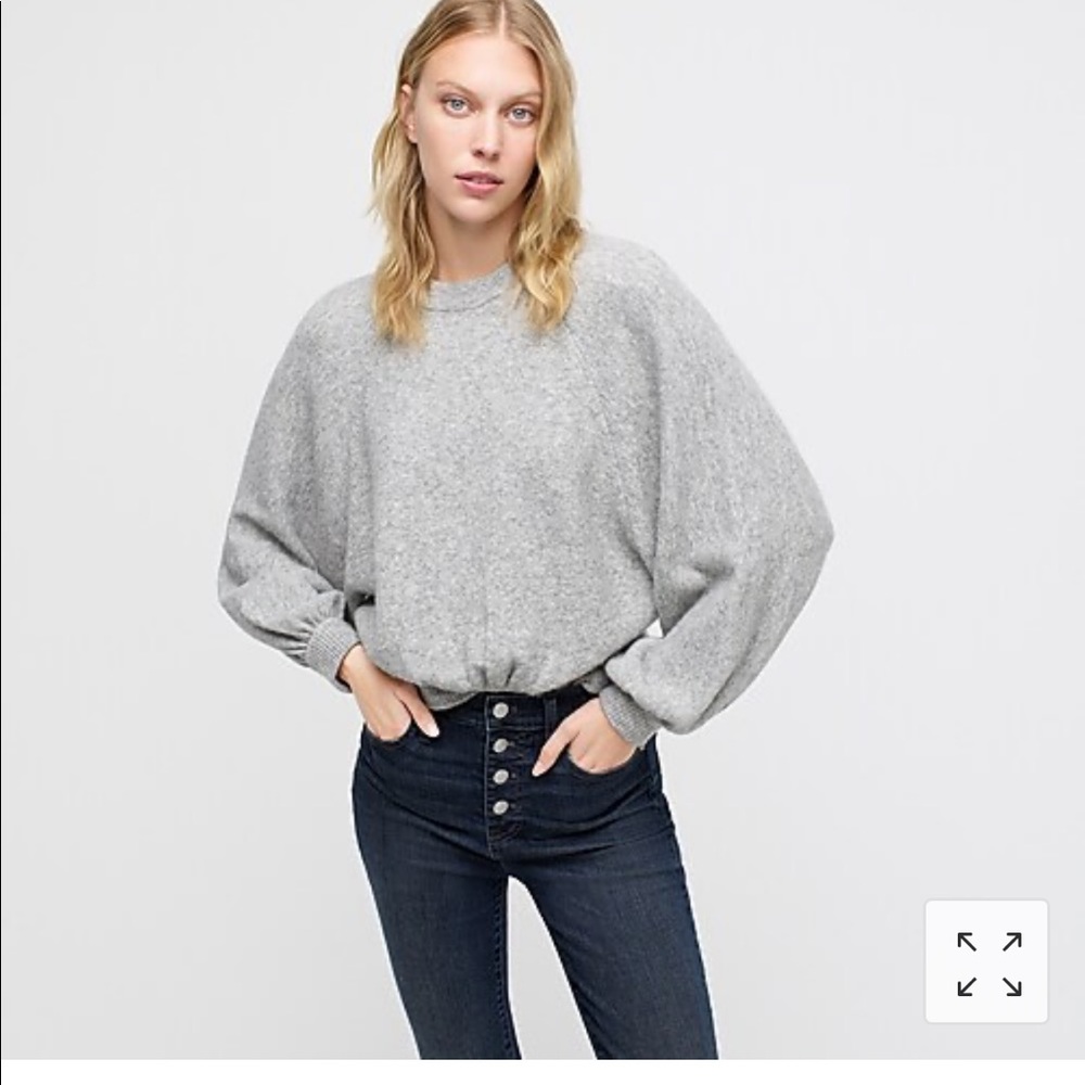 GREEN J Crew Crewneck gathered sweater